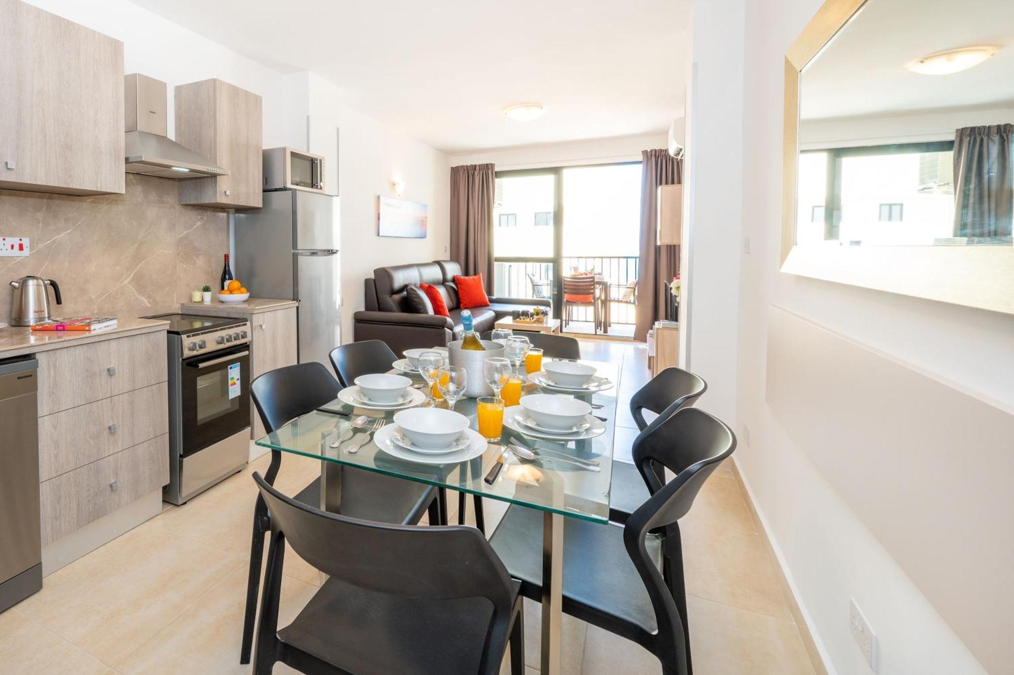 Sea Bliss Apartments With Terrace Just Off Seafront In St Paul'S Bay - By Getawaysmalta セント・ポールズ・ベイ エクステリア 写真